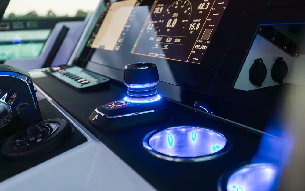 slider 8 Saxdor 320 GTO