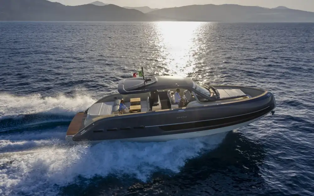 slider 14 Invictus  460 TT