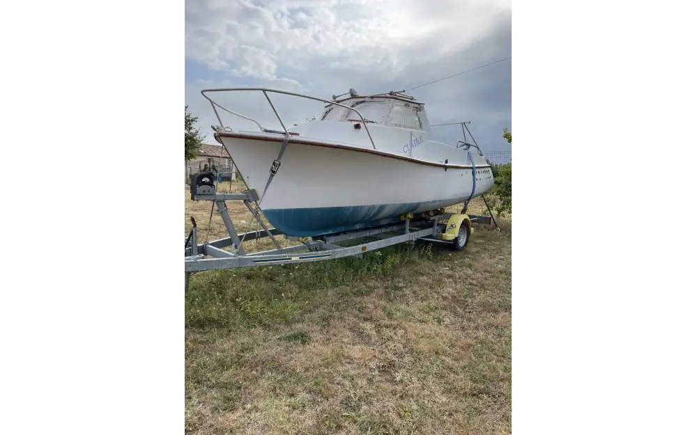 slider 4 Beneteau Ombrine 600