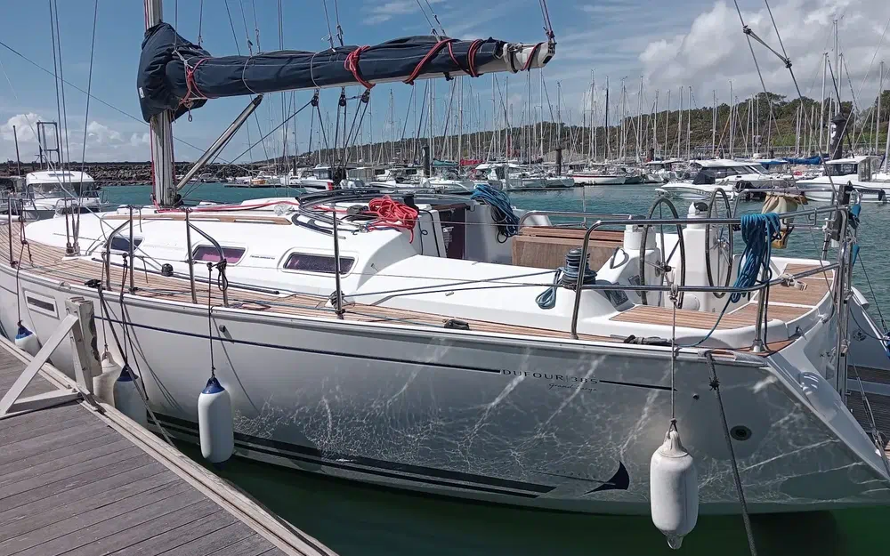DufourDufour 385