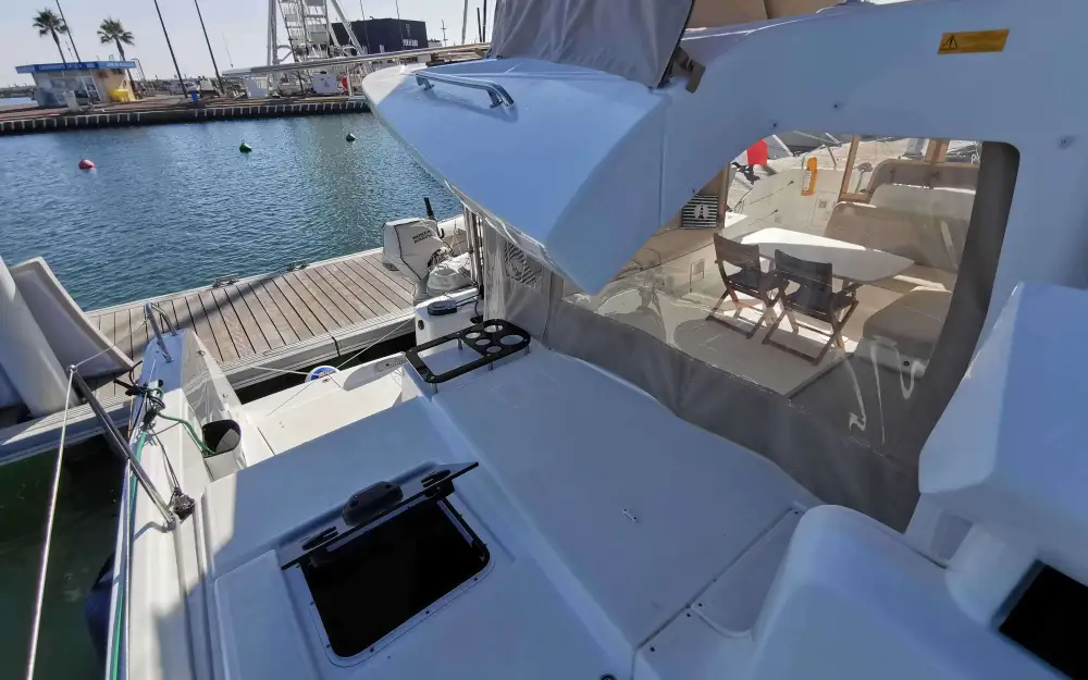 slider 10 Lagoon  46