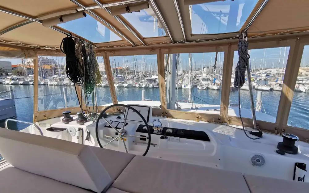 slider 12 Lagoon  46