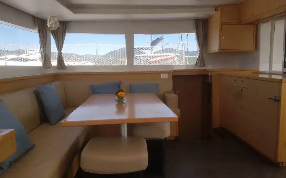 slider 31 Lagoon  450 F