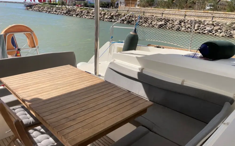 slider 34 Lagoon  450 F
