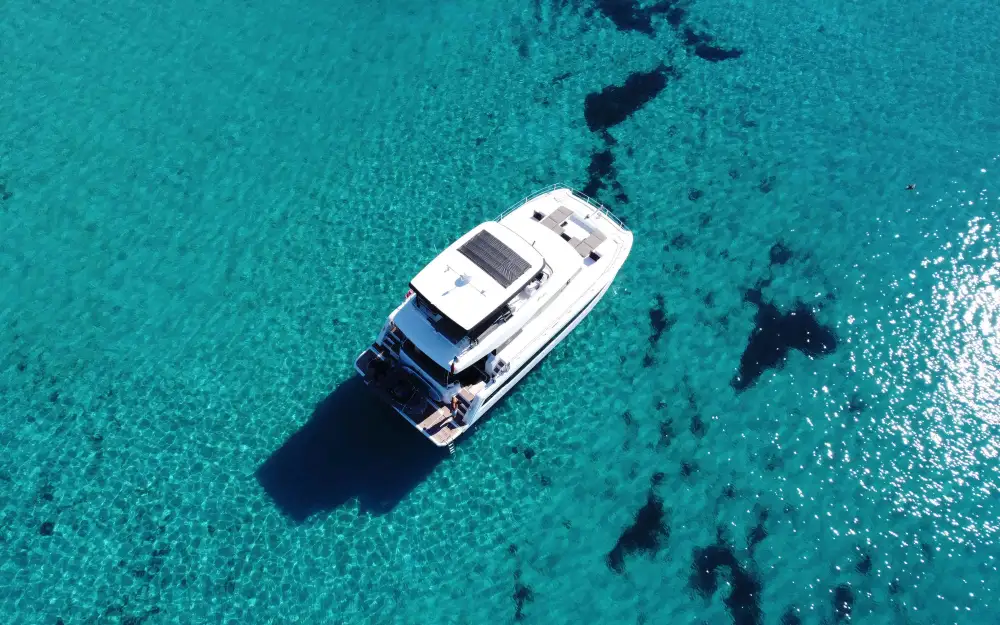slider 11 Fountaine Pajot My 6