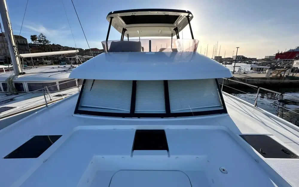 slider 15 Fountaine Pajot My 6