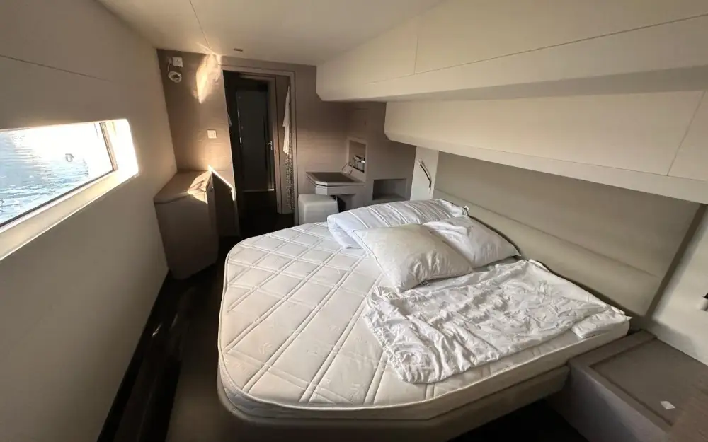 slider 7 Fountaine Pajot My 6
