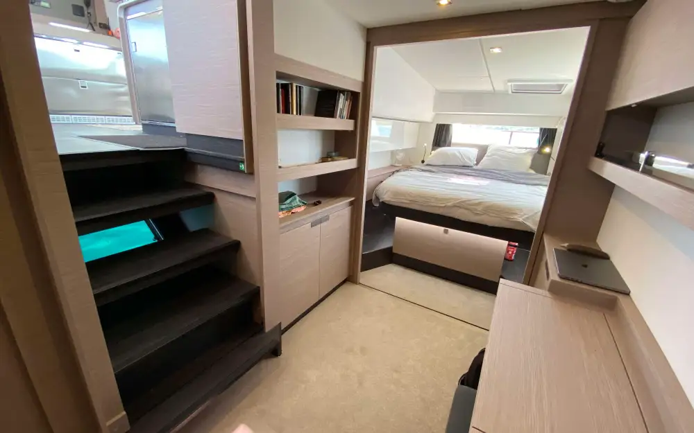 slider 9 Fountaine Pajot Elba 45