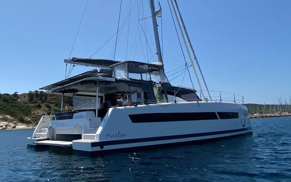 slider 16 Fountaine Pajot Elba 45