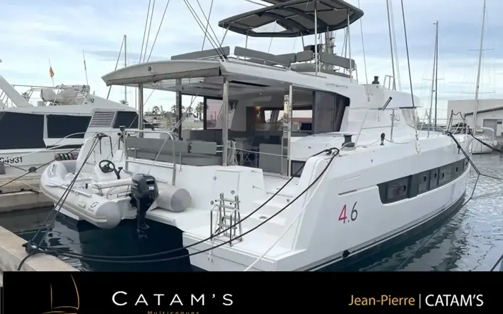 slider 0 Bali Catamarans Bali 4.6
