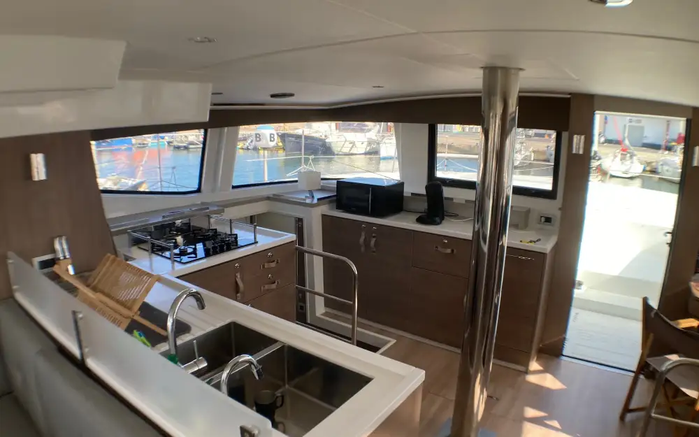 slider 6 Bali Catamarans Bali 4.6