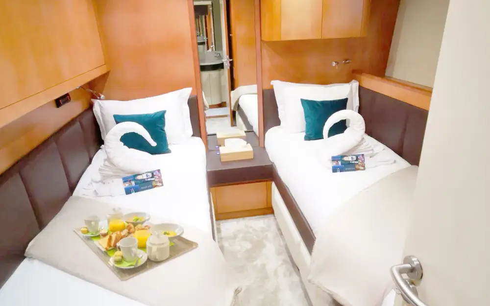 slider 10 Mondomarine Navetta 24 M