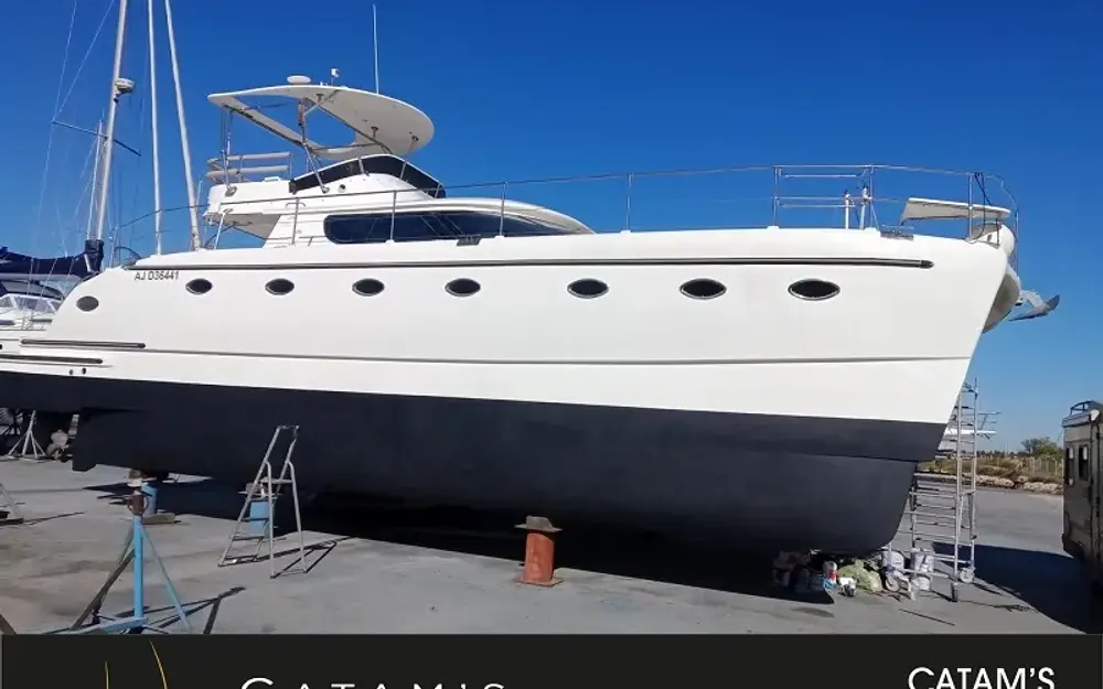 slider 0 Charter Cats Prowler 480 - null