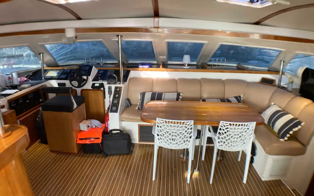 slider 2 Charter Cats Prowler 480