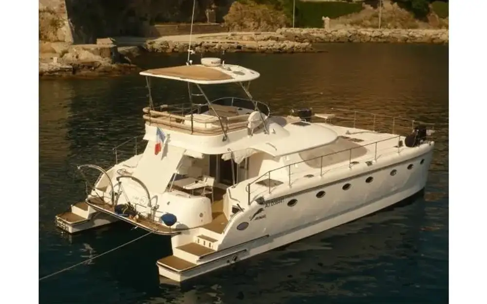 slider 3 Charter Cats Prowler 480