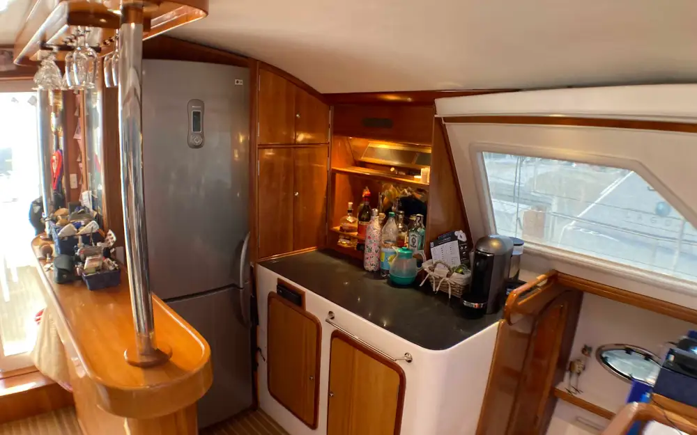 slider 5 Charter Cats Prowler 480