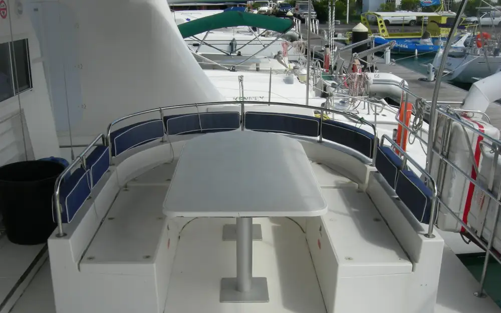 slider 5 Nautitech  65