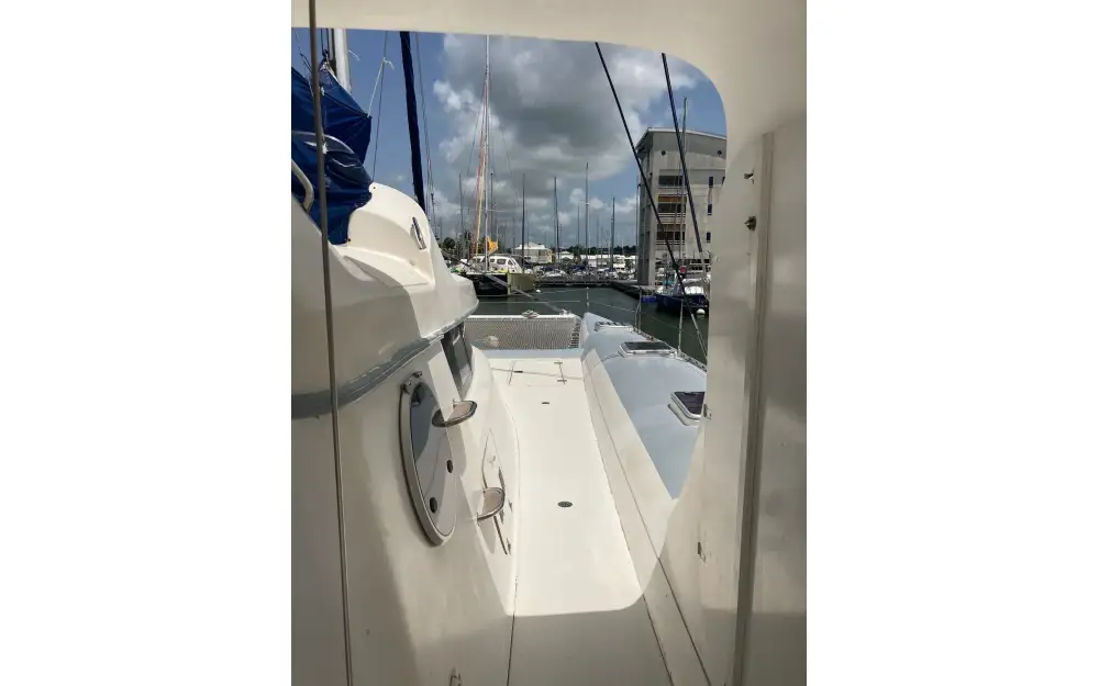 slider 8 Nautitech  65