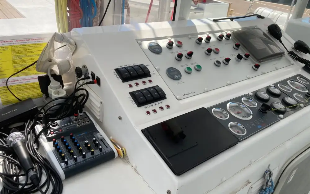 slider 10 Catana  65