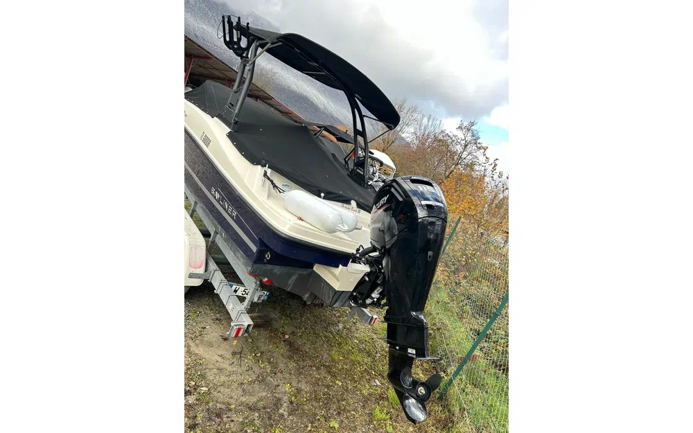 slider 5 Bayliner VR4 OB