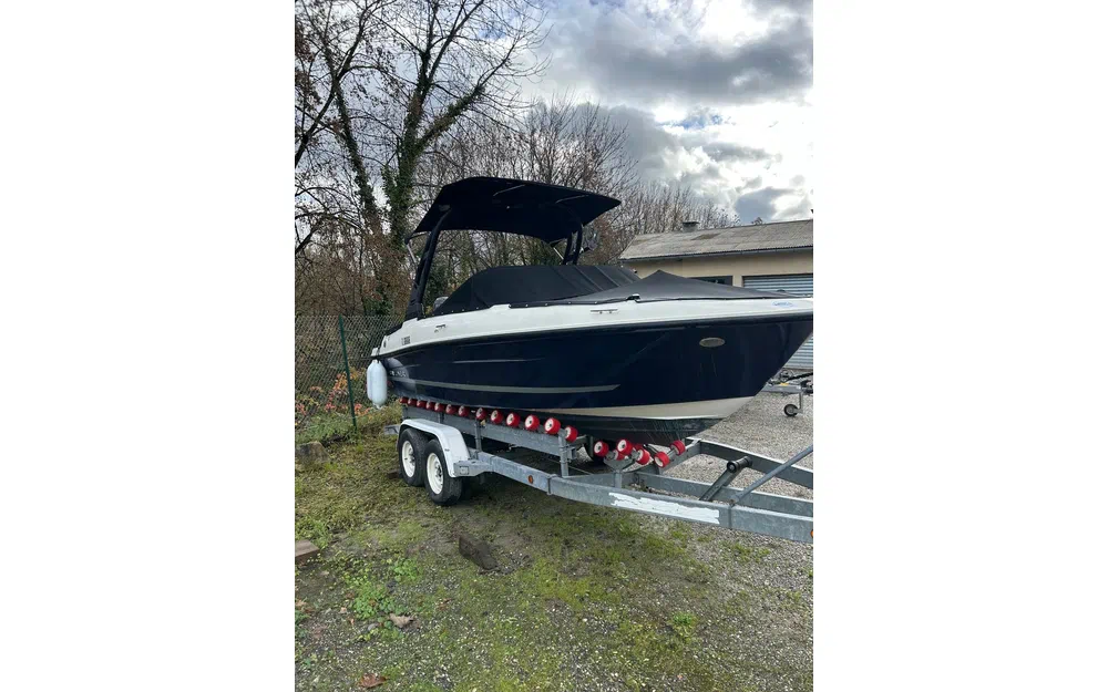 slider 6 Bayliner VR4 OB