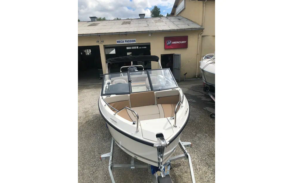 slider 3 Quicksilver Activ 555 Bowrider