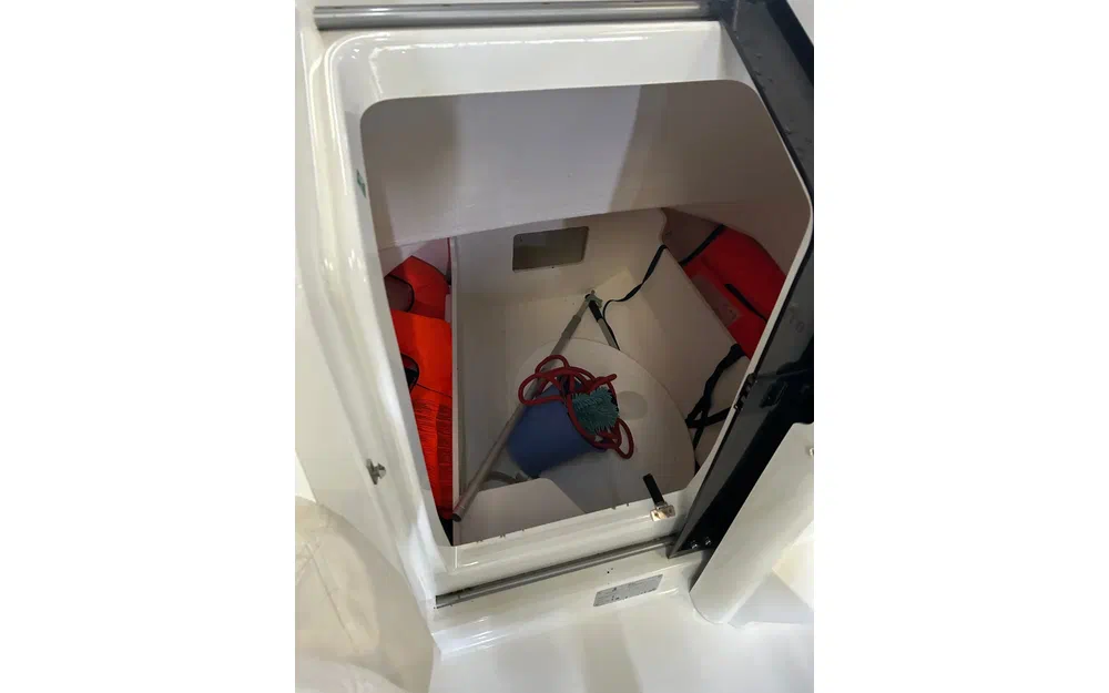 slider 4 Beneteau Flyer 6 SPACEdeck