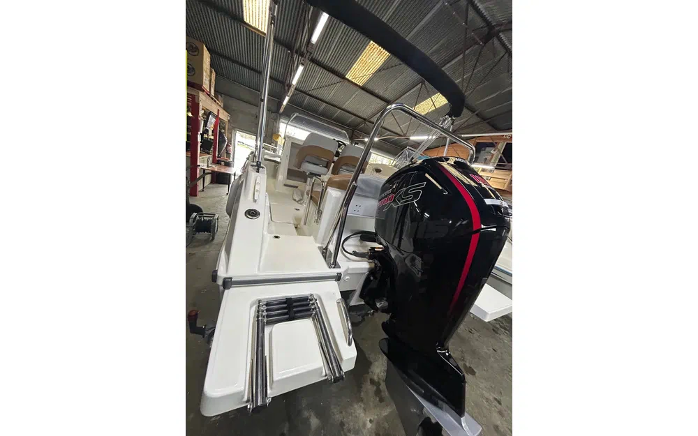 slider 8 Beneteau Flyer 6 SPACEdeck