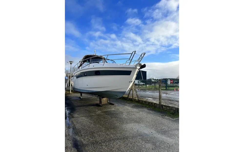 slider 0 Bavaria Sport 300