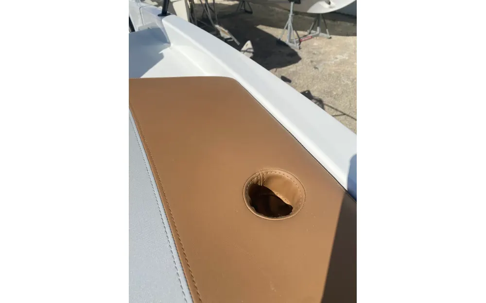 slider 2 Beneteau Flyer 7 SUNdeck