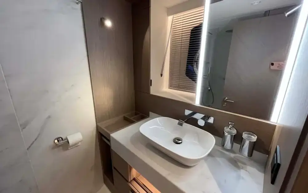 slider 16 Sunseeker Manhattan 68