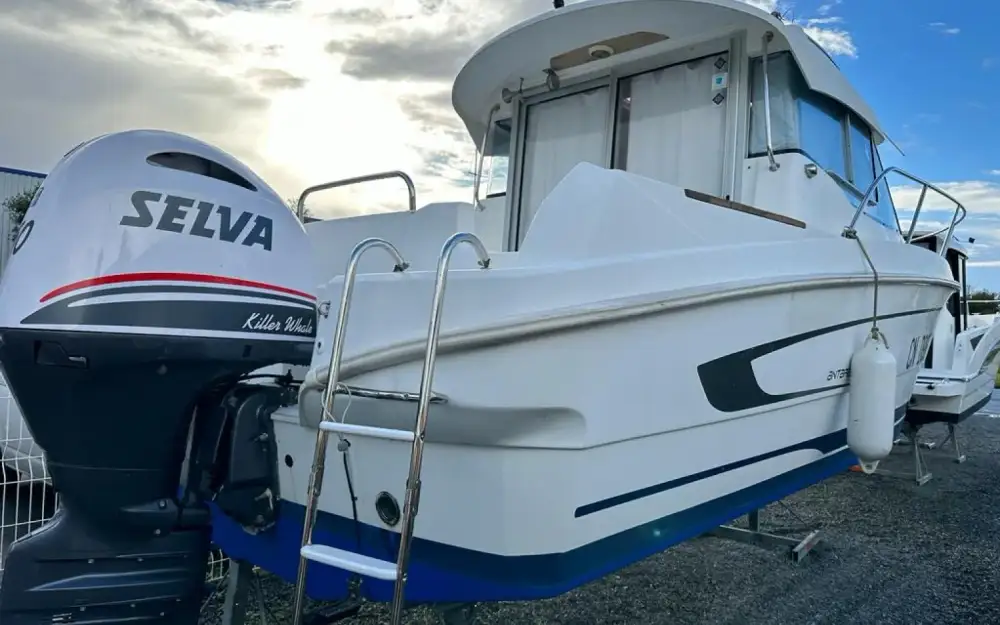 BeneteauAntares 750 HB