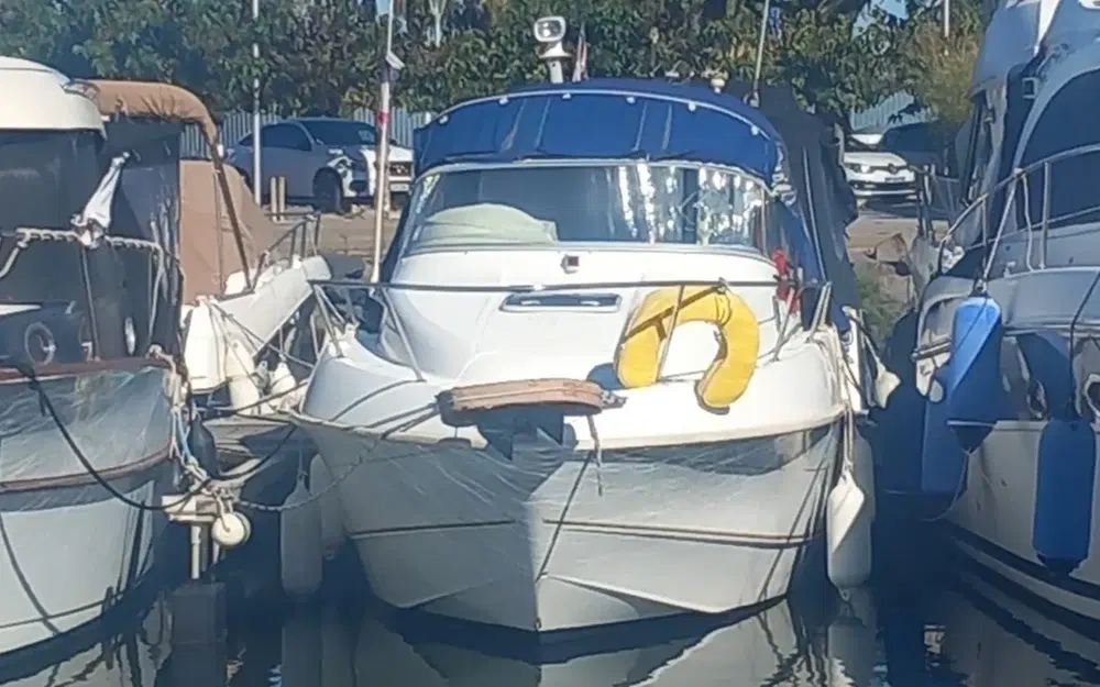 slider 1 Beneteau Flyer 701