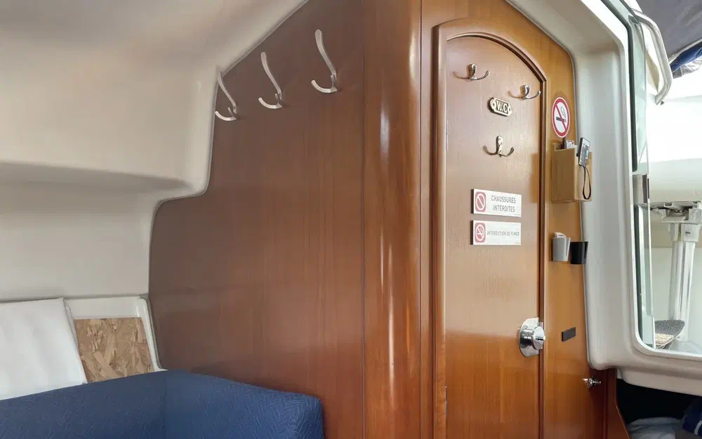 slider 13 Beneteau Flyer 701