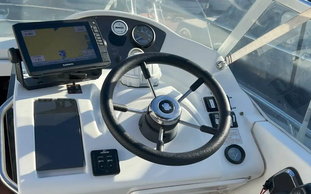 slider 5 Beneteau Flyer 701