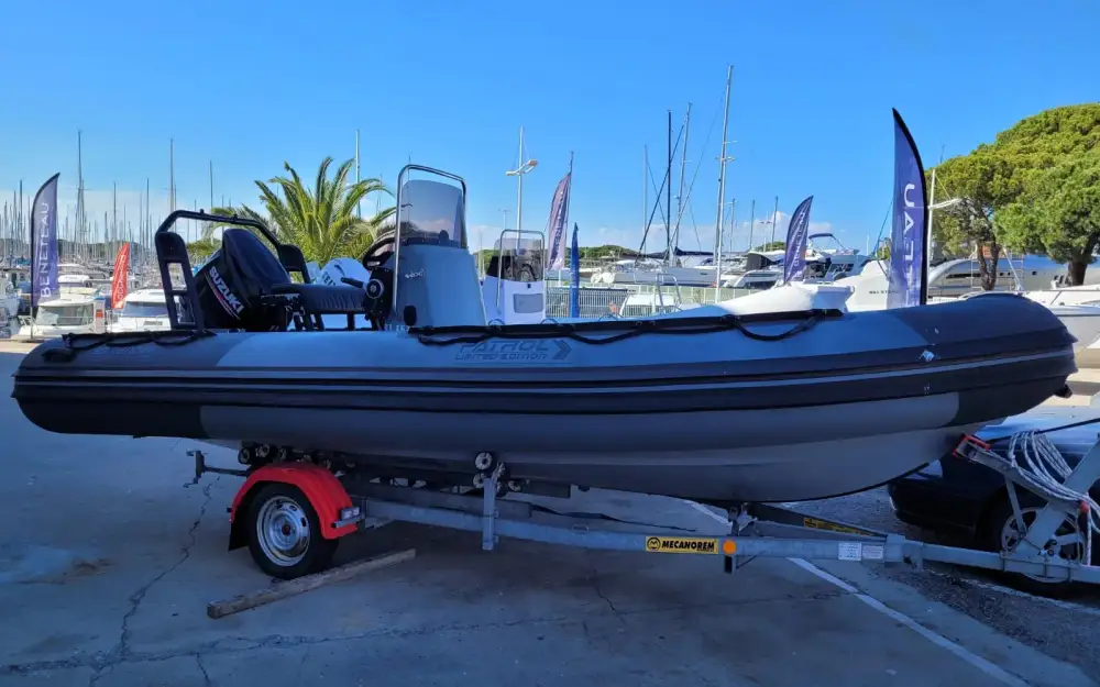 slider 5 3D Tender Patrol 550