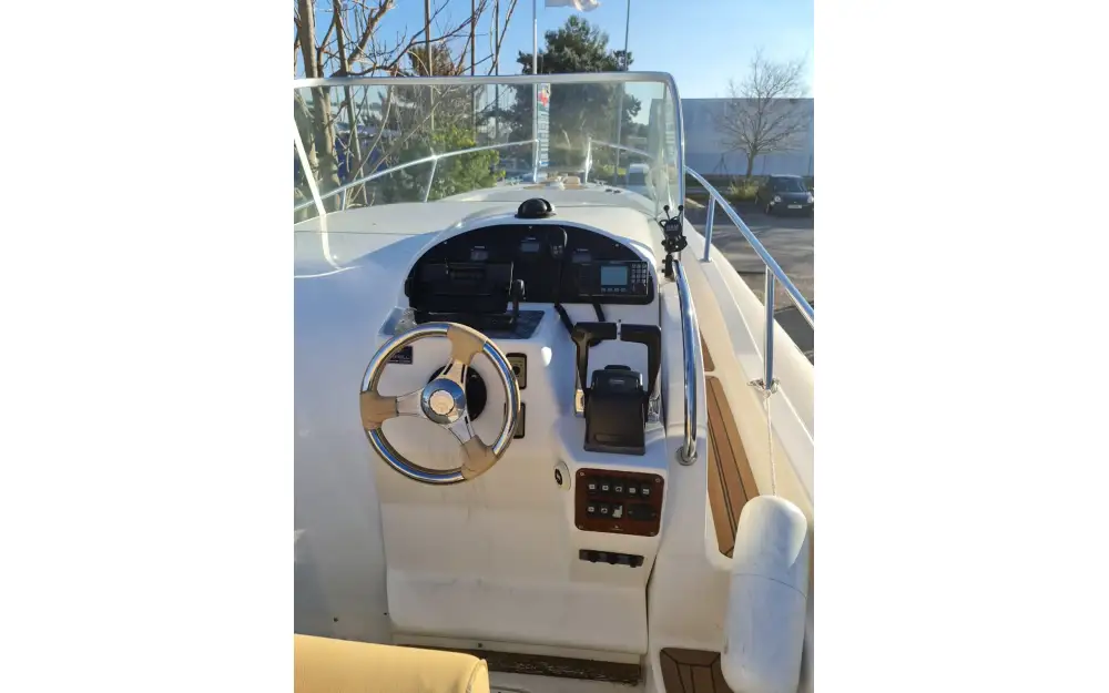 slider 11 Capelli Tempest 900
