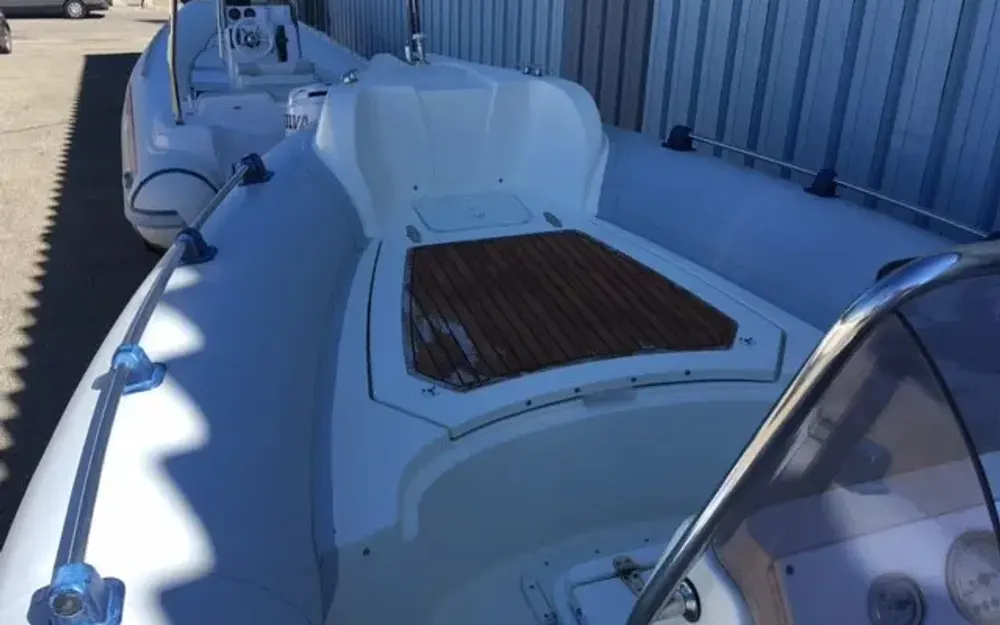 slider 2 Marlin Boat  21 - null
