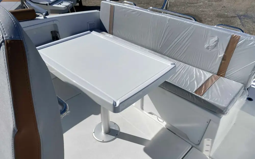 slider 5 Beneteau Flyer 8 SPACEdeck V2