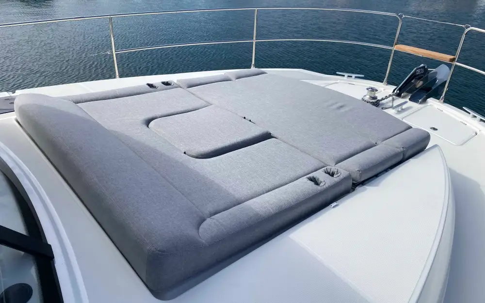 slider 15 Beneteau Swift Trawler 41 Fly