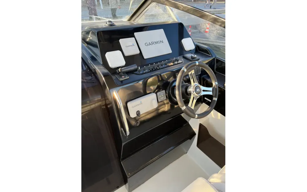 slider 2 Beneteau Flyer 10 - null