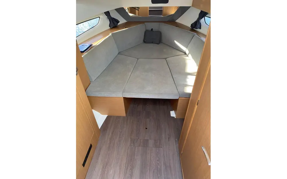 slider 5 Beneteau Flyer 10 - null