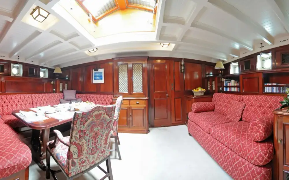 slider 30 Alexander Stephen  Sons Classic Yacht