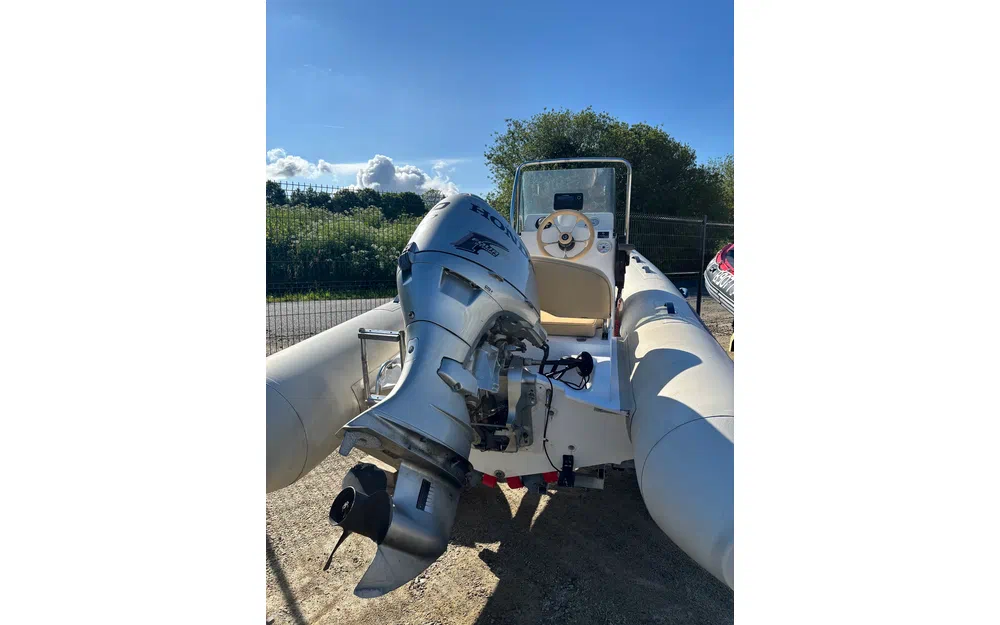 slider 1 Capelli Tempest 430