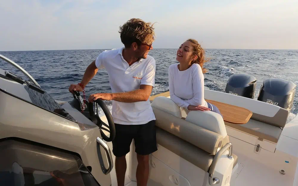 slider 2 Capelli Tempest 900