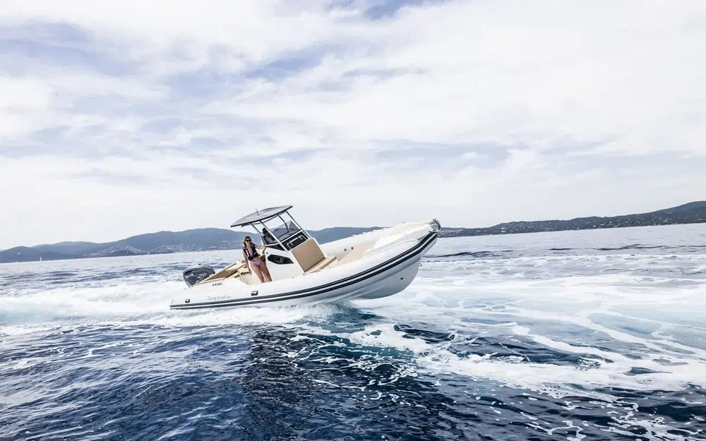 slider 1 Capelli Tempest 900