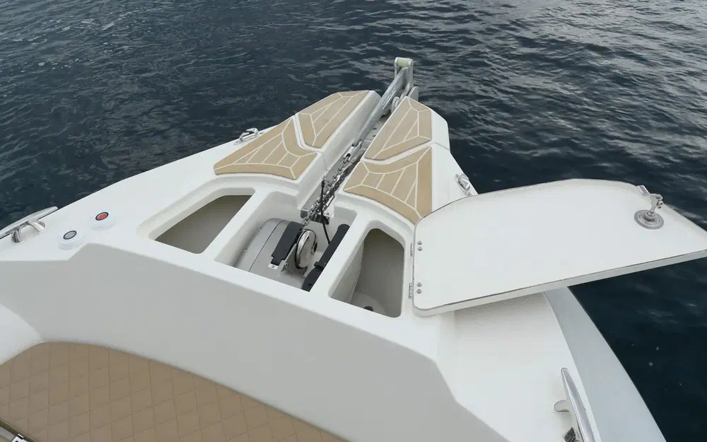 slider 6 Capelli Tempest 900