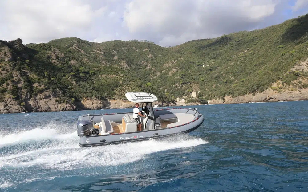 slider 3 Capelli Tempest 750