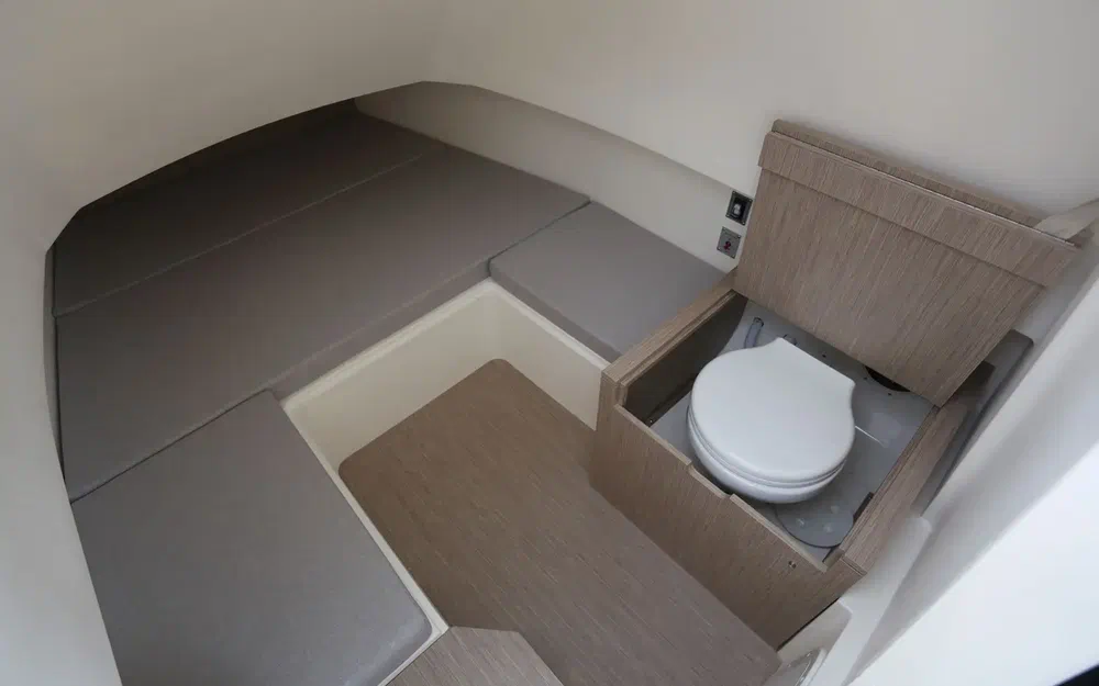 slider 5 Capelli Tempest 1000