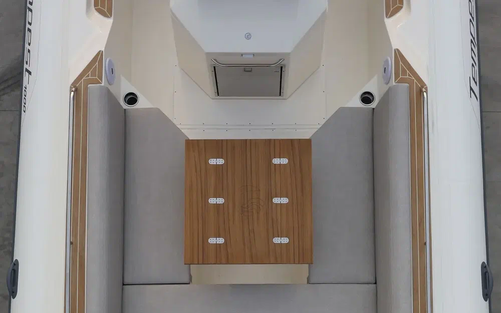 slider 6 Capelli Tempest 1000